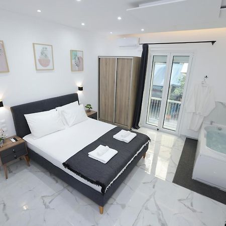 Apollo 2 Bd Jacuzzi Suite Афіни Екстер'єр фото
