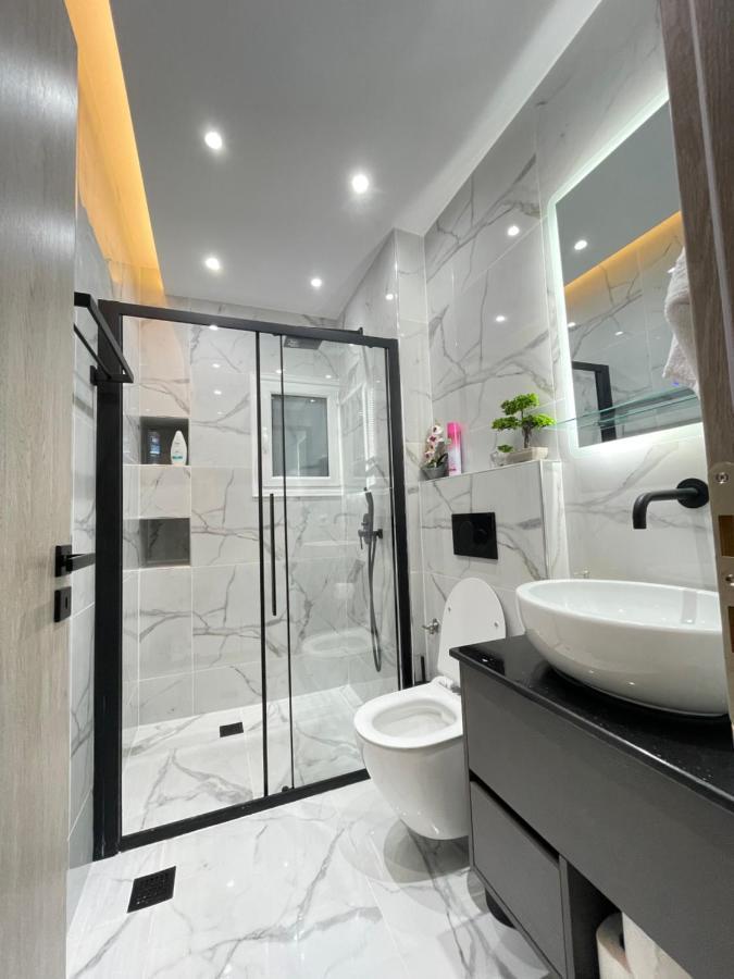 Apollo 2 Bd Jacuzzi Suite Афіни Екстер'єр фото